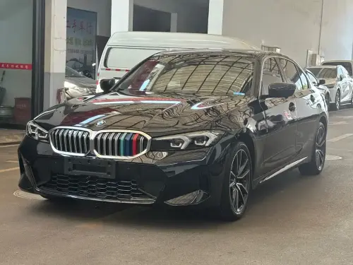 BMW 3-Series, 2023