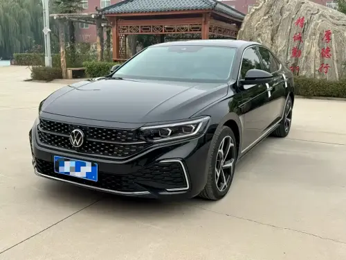 Volkswagen Passat, 2023