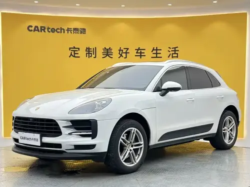 Porsche Macan, 2021