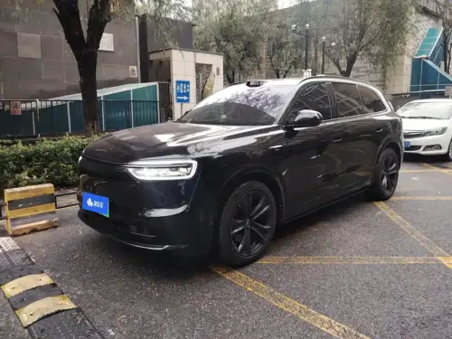 AITO M7, 2025