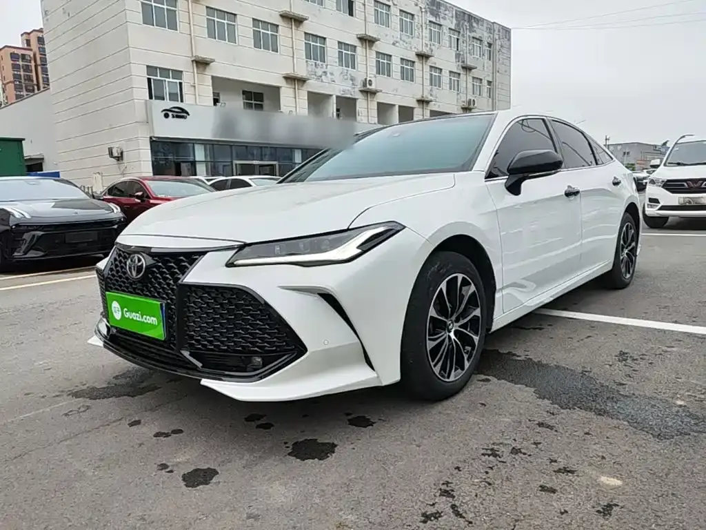 Toyota 亚洲龙, 2023