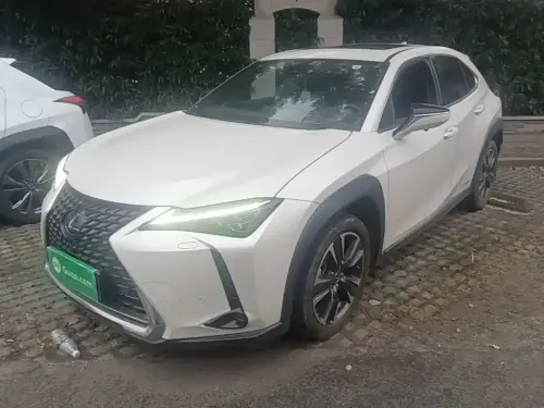 Lexus UX, 2020