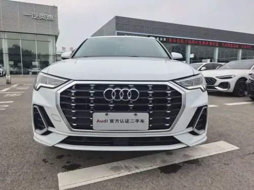 Audi Q3, 2021