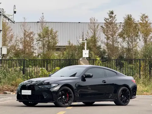 BMW 4-Series M, 2024
