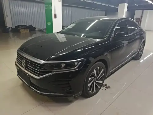 Volkswagen Passat, 2022