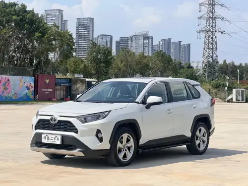 Toyota RAV4, 2023