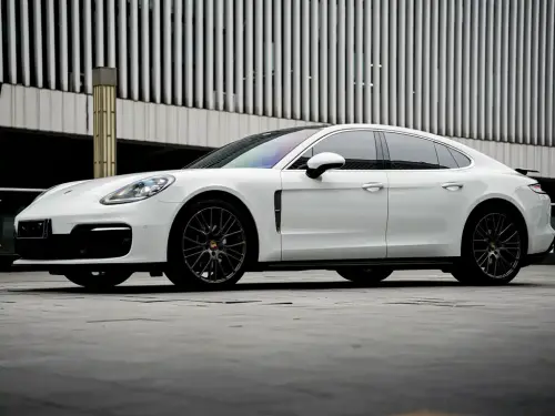 Porsche Panamera, 2022