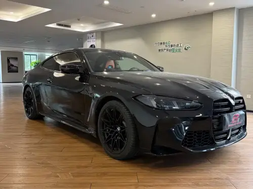 BMW 4-Series M, 2025