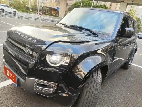 Land Rover Defender, 2024
