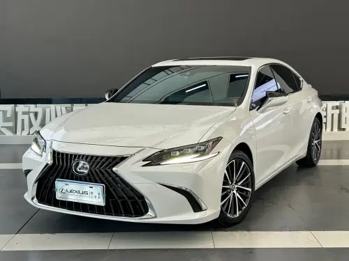 Lexus ES, 2024