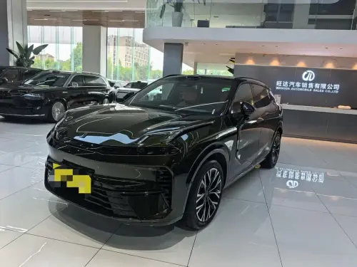 Lynk & Co 08, 2025