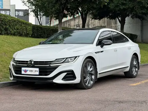Volkswagen CC, 2024