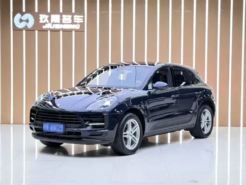Porsche Macan, 2022