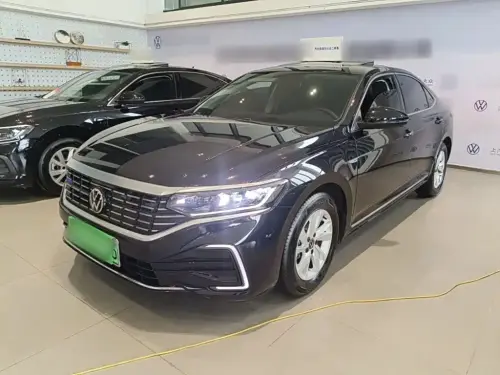 Volkswagen Passat, 2025