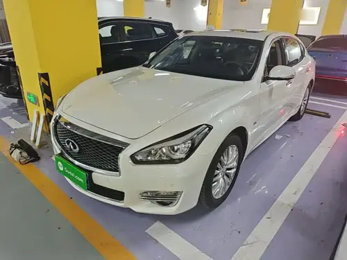 Infiniti Q70, 2020