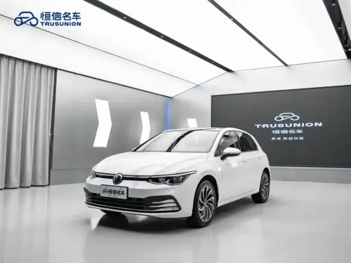 Volkswagen Golf, 2025