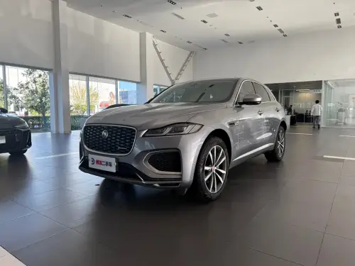 Jaguar F-PACE, 2021