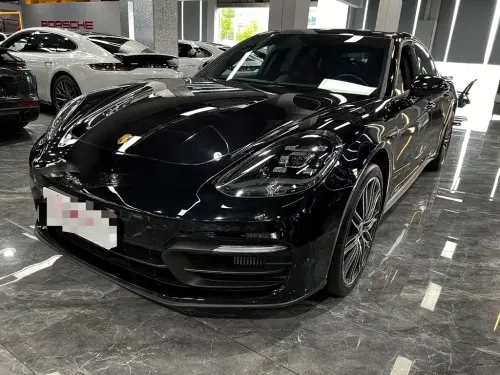 Porsche Panamera, 2023