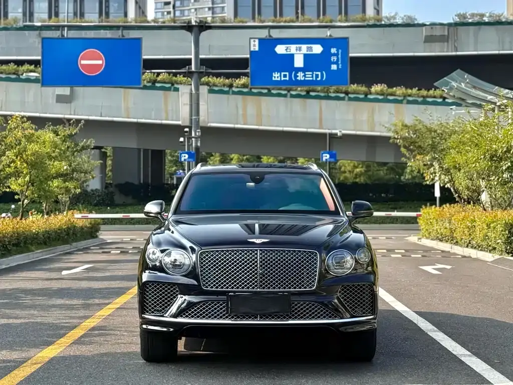 Bentley Bentayga, 2021