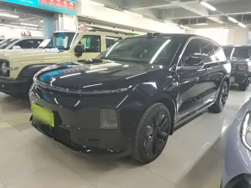 Li Auto L6, 2025
