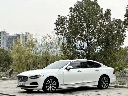Volvo S90, 2021