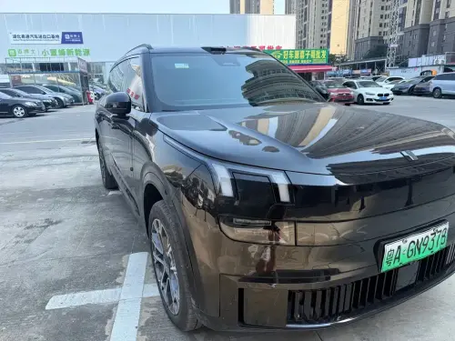 Lynk & Co 900, 2025