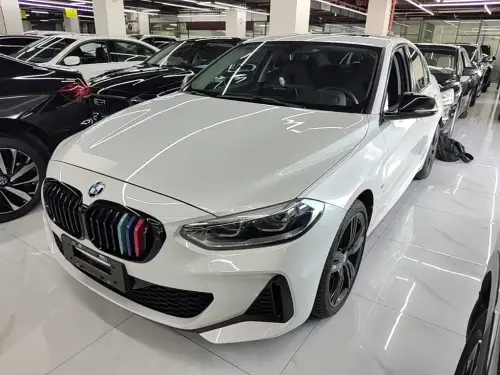 BMW 1-Series, 2024