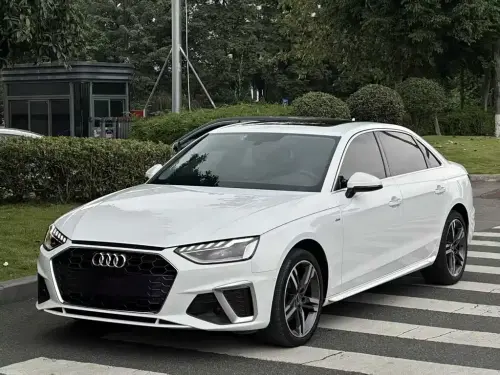 Audi A4, 2022