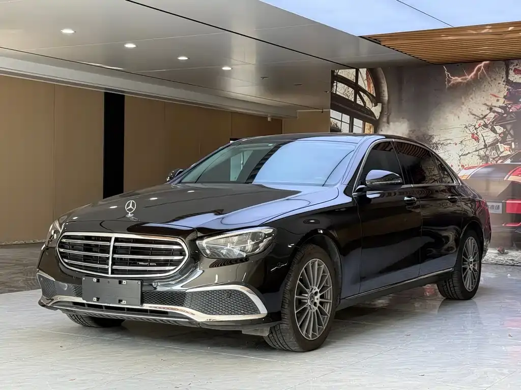Mercedes-Benz E-Class, 2022