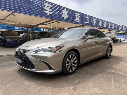 Lexus ES, 2020