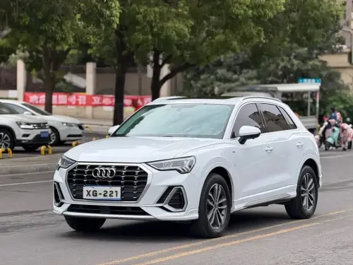 Audi Q3, 2022