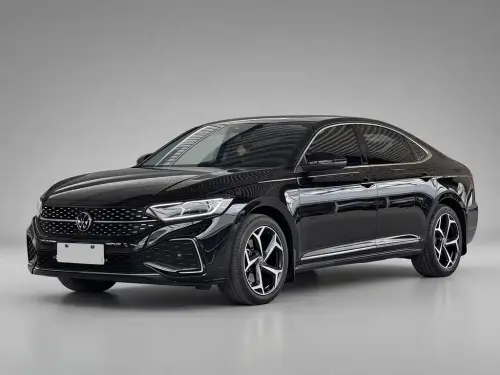 Volkswagen Passat, 2023