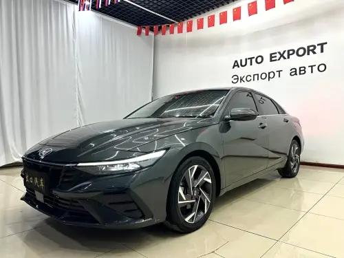 Hyundai Elantra, 2023