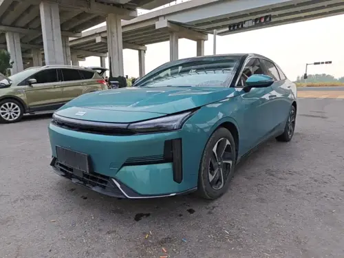Geely Galaxy L6, 2023
