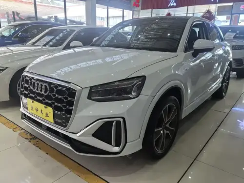 Audi Q2, 2022