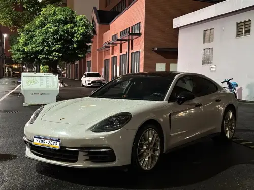 Porsche Panamera, 2020