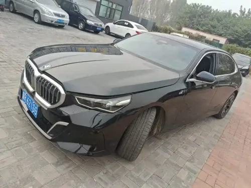BMW 5-Series, 2024