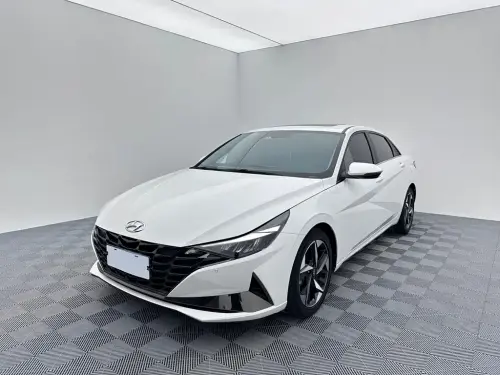 Hyundai Elantra, 2023