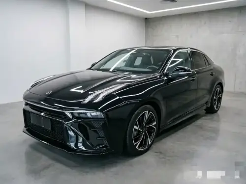 Lynk & Co 03, 2024
