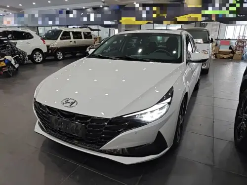 Hyundai Elantra, 2021
