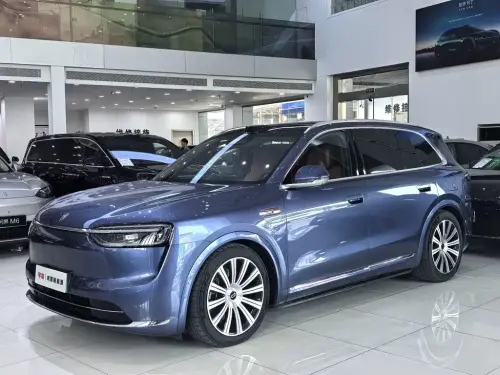 AITO M7, 2025
