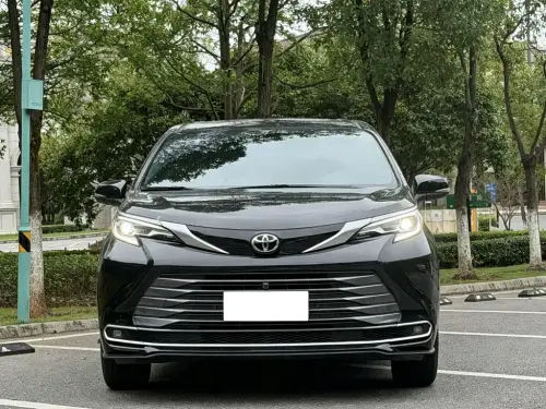 Toyota Sienna, 2026