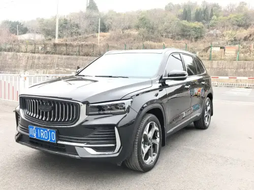Geely Xingyue L, 2025