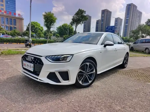 Audi A4, 2023