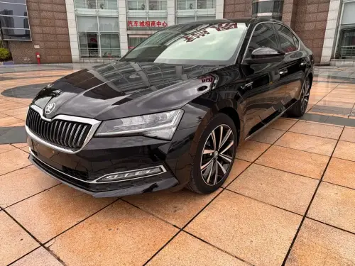 Skoda Superb, 2023
