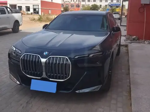 BMW 7-Series, 2026