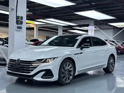 Volkswagen CC, 2023