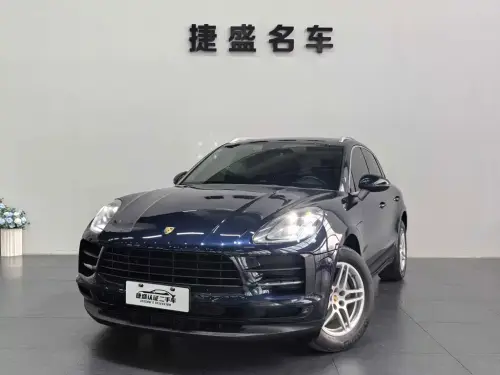 Porsche Macan, 2021