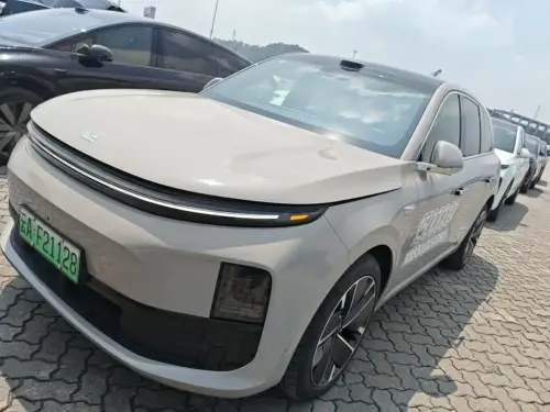 Li Auto L6, 2025