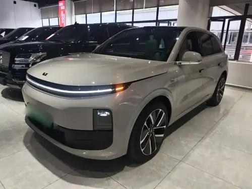 Li Auto L6, 2025